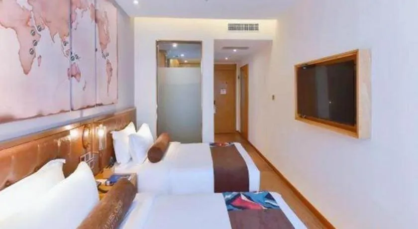 Bed in James Joyce Coffetel Beijing South Station Guang'anmen You'an Hospital