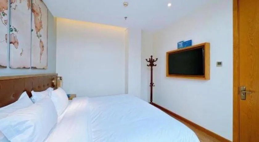 Bed in James Joyce Coffetel Beijing South Station Guang'anmen You'an Hospital