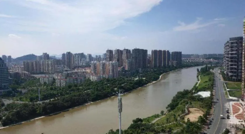 Lavande Hotel·Yichun Wanda, High Speed Railway Station