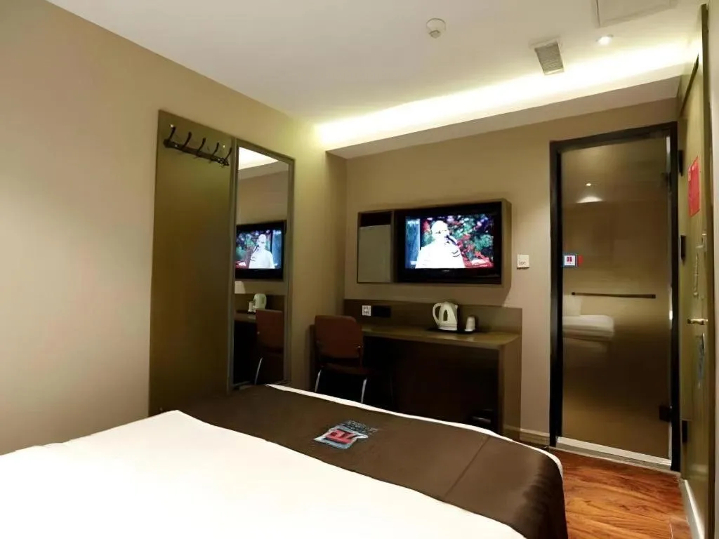 Bed in PAI Hotel·Changchun Jilin DaLu