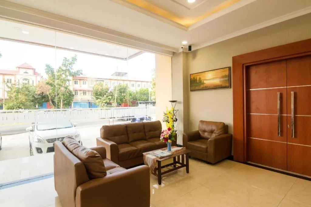 Capital O 1432 Blitz Hotel