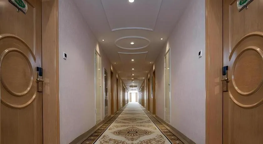 Vienna Hotel Inner Mongolia Hohhot Railway Station Gongzhufu Metro Station