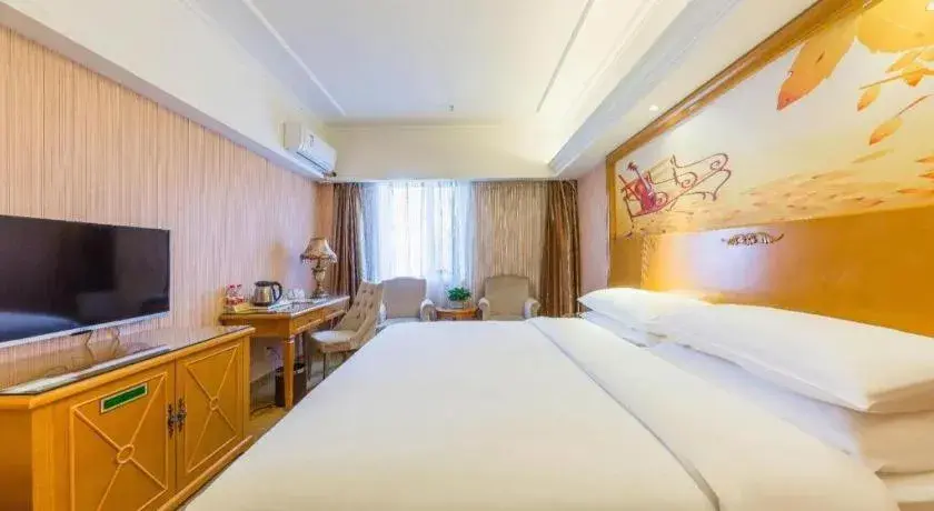 Bed in Vienna Hotel Inner Mongolia Hohhot Railway Station Gongzhufu Metro Station Bed in Vienna Hotel Inner Mongolia Hohhot Railway Station Gongzhufu Metro Station