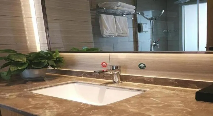 GreenTree Inn Tongling City ZonGYAng County Qishan Road People's Hospital