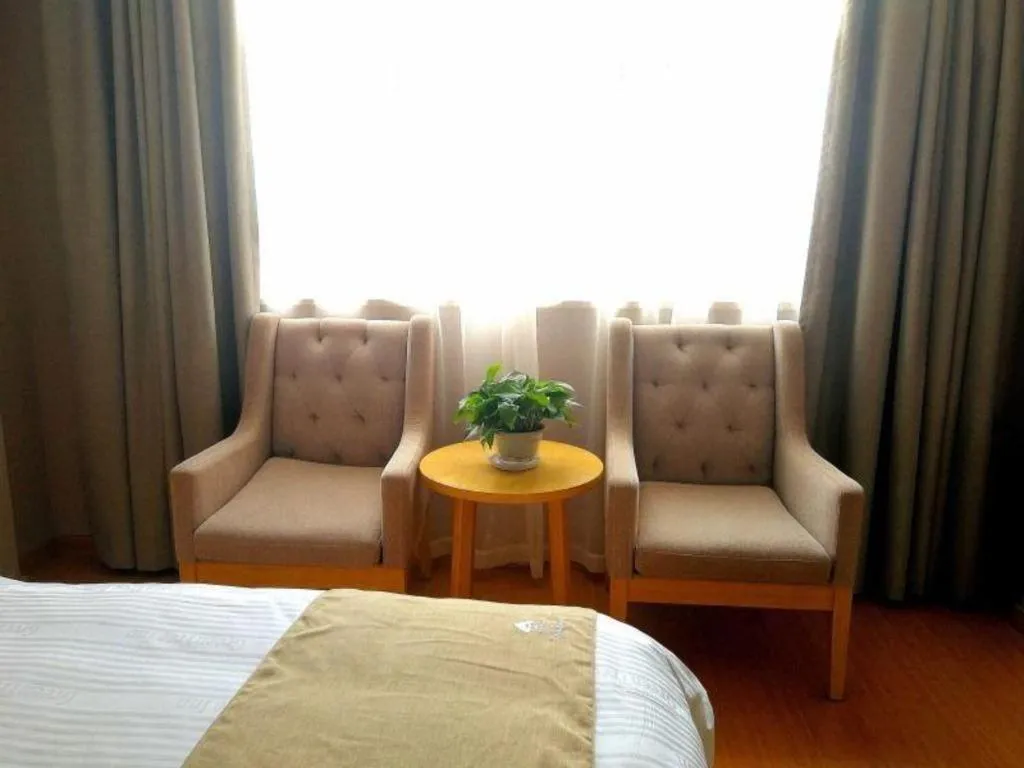 Bed in GreenTree Inn Tongling City ZonGYAng County Qishan Road People's Hospital