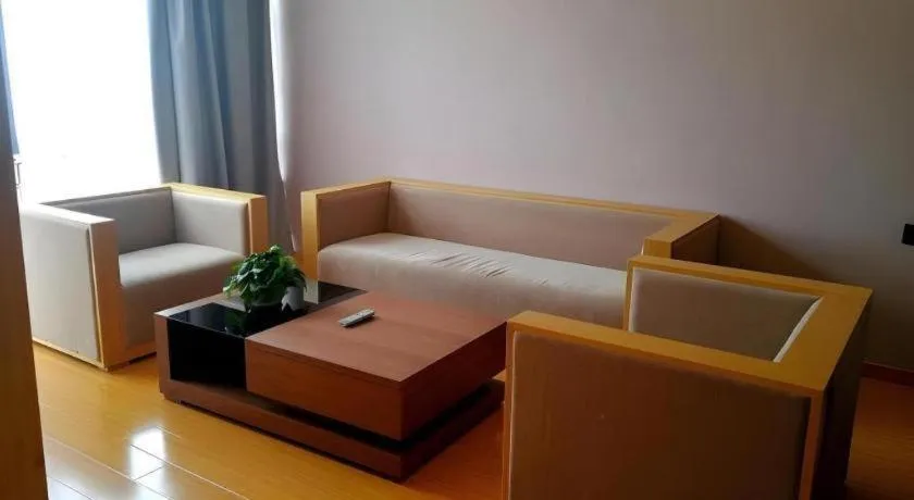 GreenTree Inn Tongling City ZonGYAng County Qishan Road People's Hospital