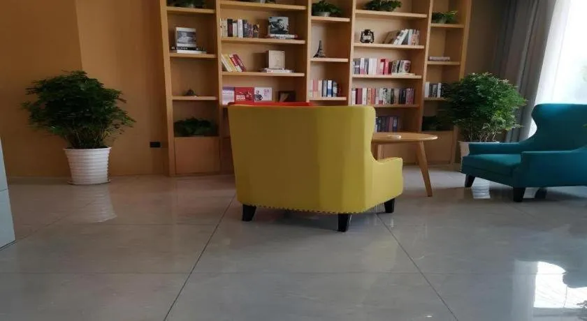 GreenTree Inn Tongling City ZonGYAng County Qishan Road People's Hospital