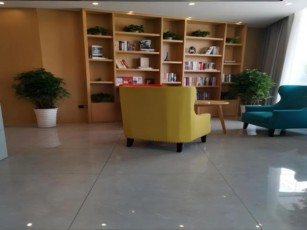 GreenTree Inn Tongling City ZonGYAng County Qishan Road People's Hospital