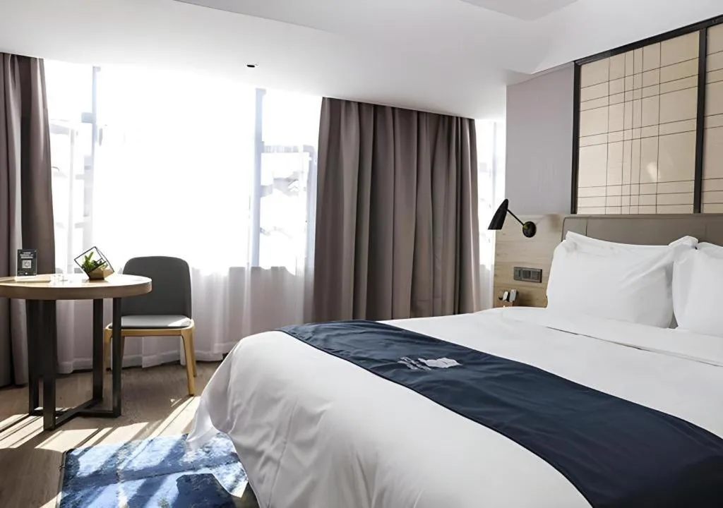 Bed in Echarm Hotel Lhasa Potala Palace