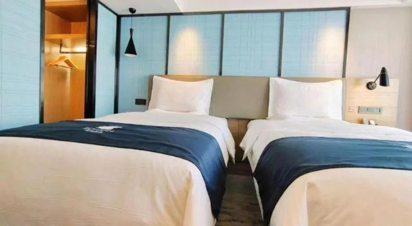 Bed in Echarm Hotel Lhasa Potala Palace