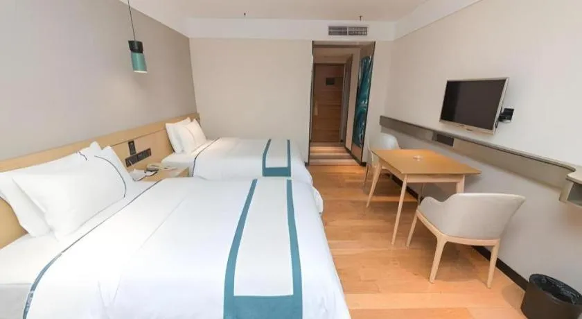 Bed in City Comfort Inn Guangzhou Panyu Qiaonan Aoyuan Plaza