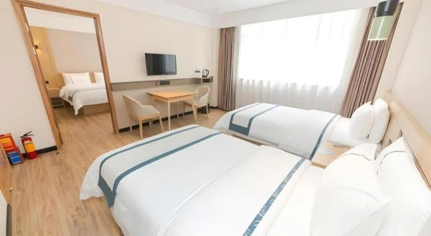 Bed in City Comfort Inn Guangzhou Panyu Qiaonan Aoyuan Plaza