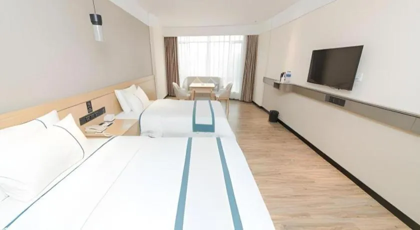 Bed in City Comfort Inn Guangzhou Panyu Qiaonan Aoyuan Plaza