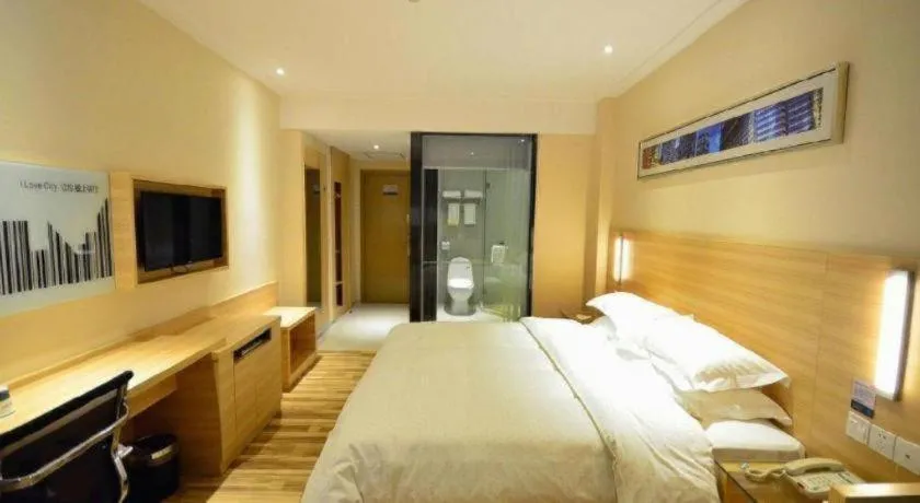 Bed in City Comfort Inn Wuhan Jiangxia Stadium