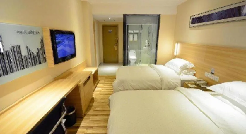 Bed in City Comfort Inn Wuhan Jiangxia Stadium