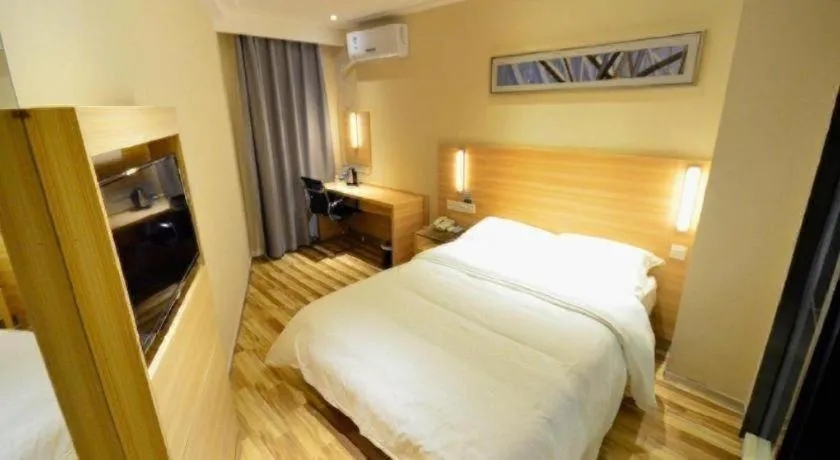 Bed in City Comfort Inn Wuhan Jiangxia Stadium