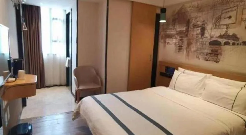 Bed in City Comfort Inn Guangzhou Shisanhang Shangxiajiu Pedestrian Street 1st Branch