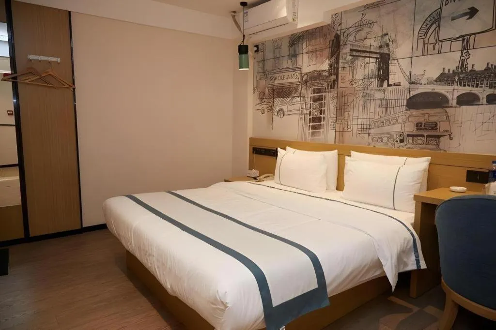 Bed in City Comfort Inn Guangzhou Shisanhang Shangxiajiu Pedestrian Street 1st Branch
