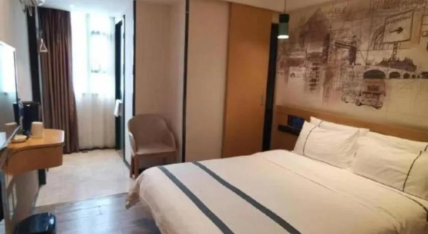 Bed in City Comfort Inn Guangzhou Shisanhang Shangxiajiu Pedestrian Street 1st Branch