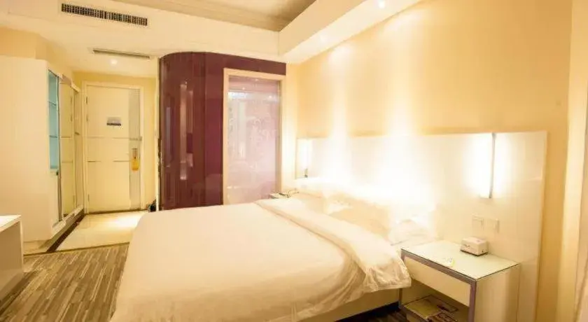 Bed in City Comfort Inn Wuhan Ikea Bed in City Comfort Inn Wuhan Ikea