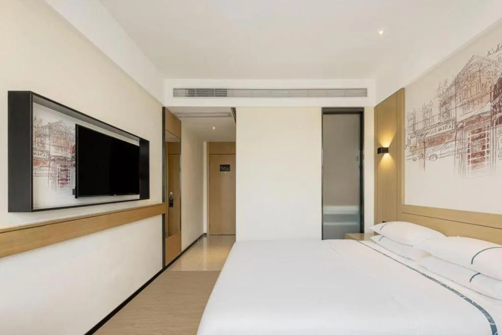 Bed in City Comfort Inn Wuhan Ikea