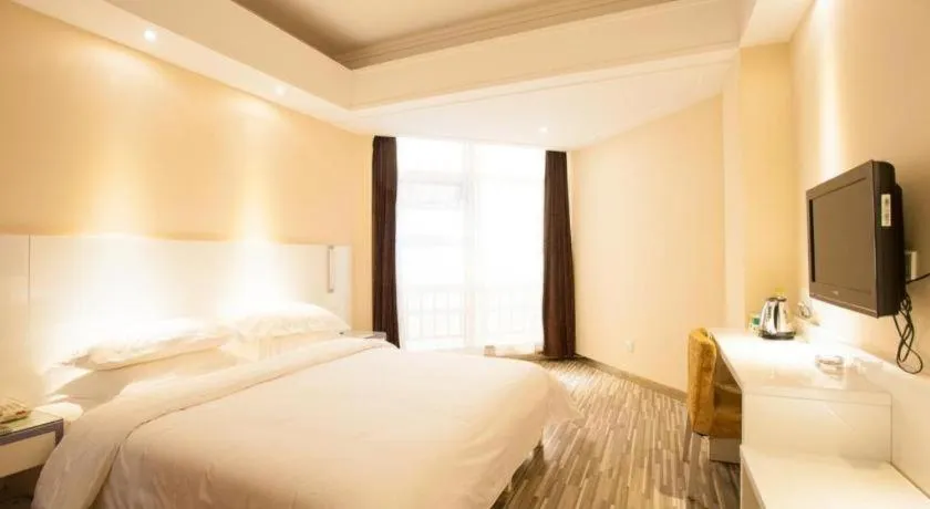 Bed in City Comfort Inn Wuhan Ikea