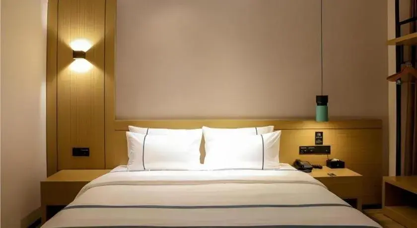 Bed in City Comfort Inn Wuhan Ikea Bed in City Comfort Inn Wuhan Ikea