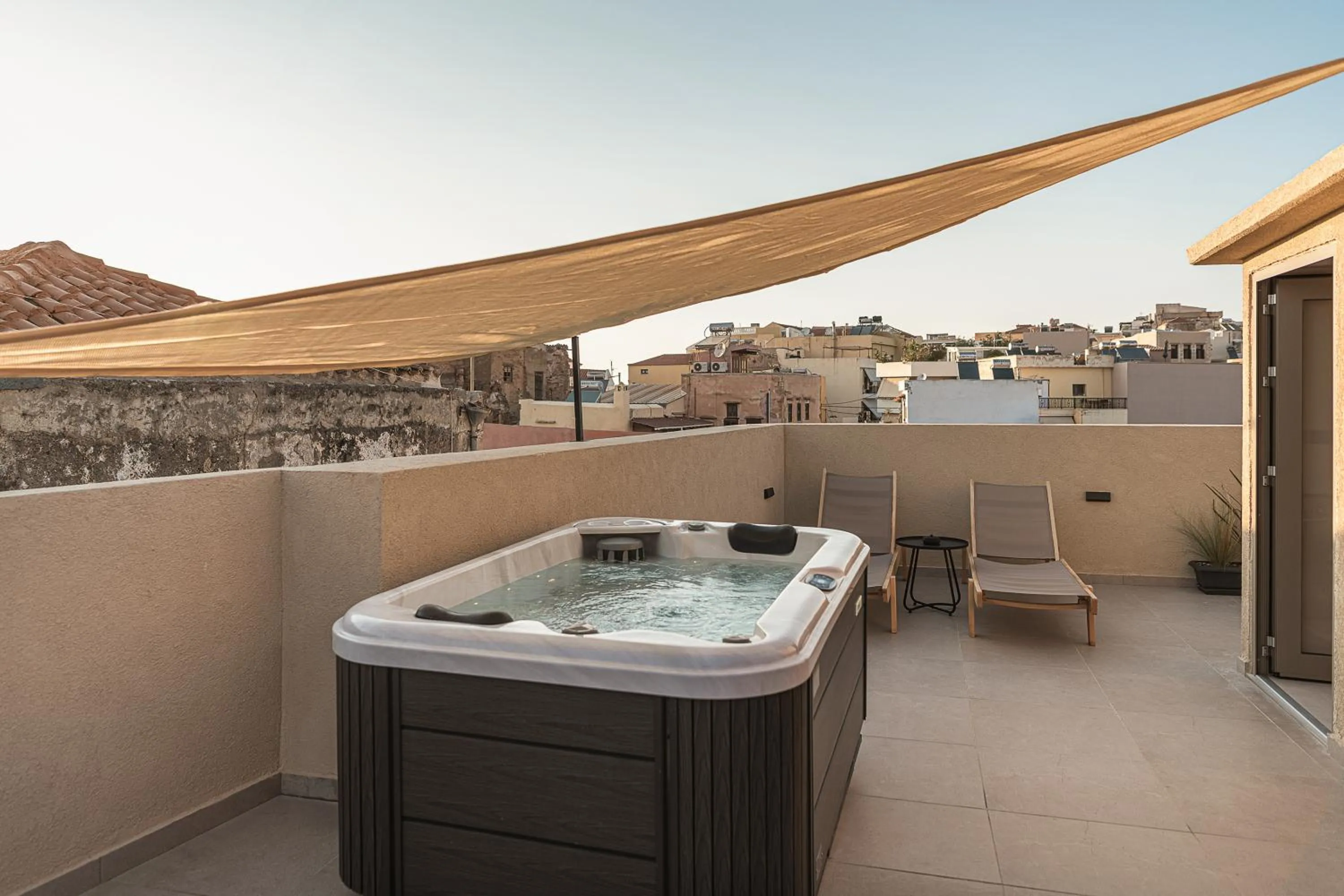 Hot Tub in Copal Simple Staying