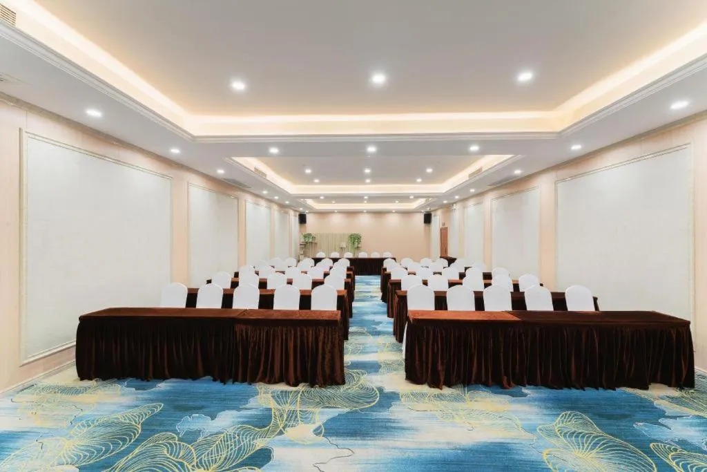 Echarm Hotel Guangzhou Changlong Shiqiao Metro Station