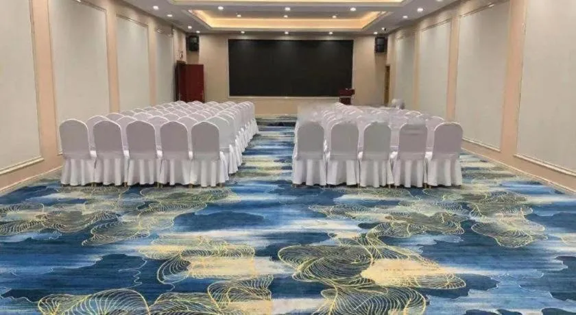 Echarm Hotel Guangzhou Changlong Shiqiao Metro Station