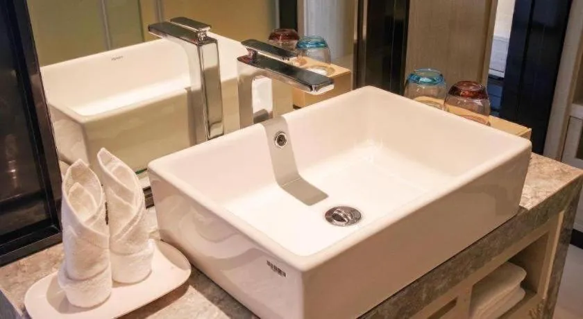 Echarm Hotel Guangzhou Changlong Shiqiao Metro Station