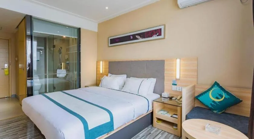 Bed in City Comfort Inn Guangzhou Tianhe District Tangxia Exhibition Center