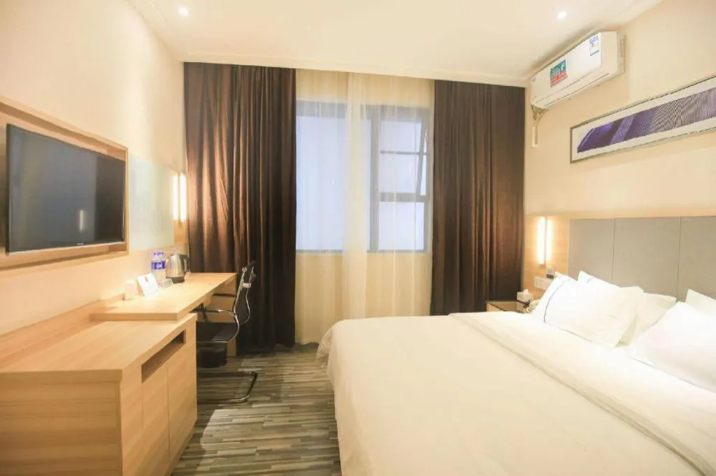 Bed in City Comfort Inn Guangzhou Tianhe District Tangxia Exhibition Center