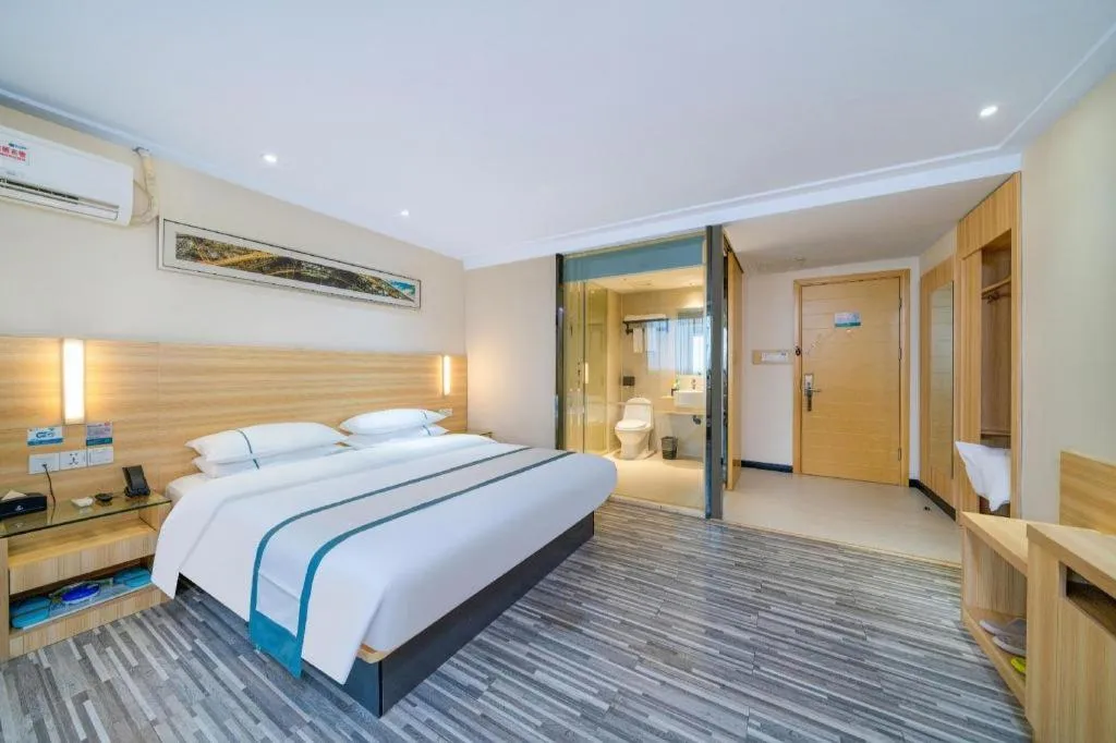 Bed in City Comfort Inn Wuhan Jinyinhu Garden Expo Park