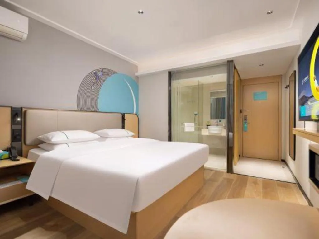 Bed in City Comfort Inn Wuhan Jinyinhu Garden Expo Park