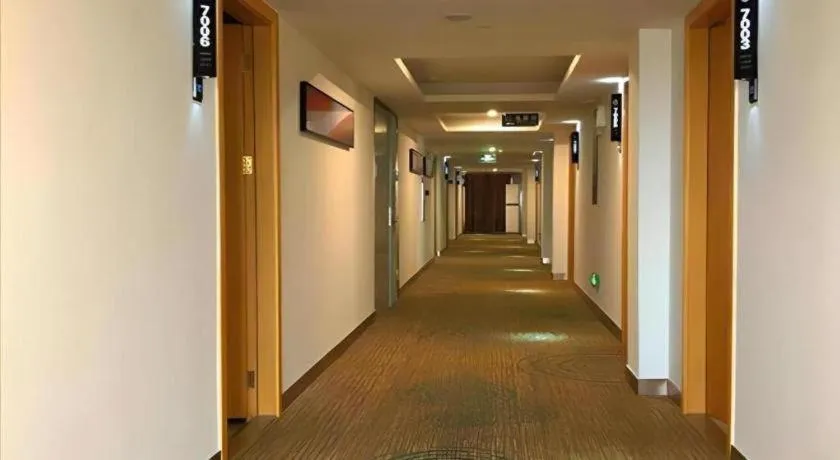 Borrman Hotel Zhanjiang Shimao Building High-speed Railway Station