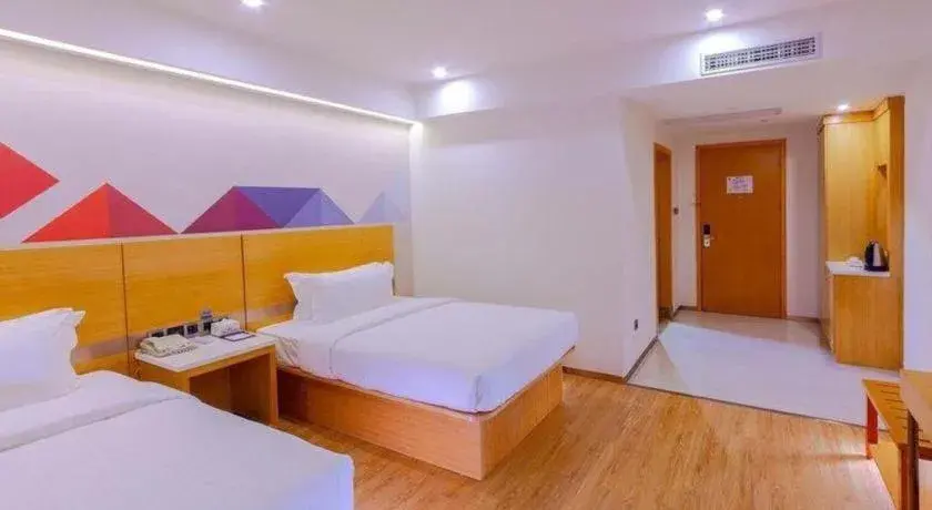 Bed in Borrman Hotel Zhanjiang Shimao Building High-speed Railway Station Bed in Borrman Hotel Zhanjiang Shimao Building High-speed Railway Station