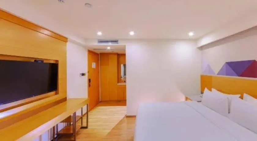 Bed in Borrman Hotel Zhanjiang Shimao Building High-speed Railway Station Bed in Borrman Hotel Zhanjiang Shimao Building High-speed Railway Station