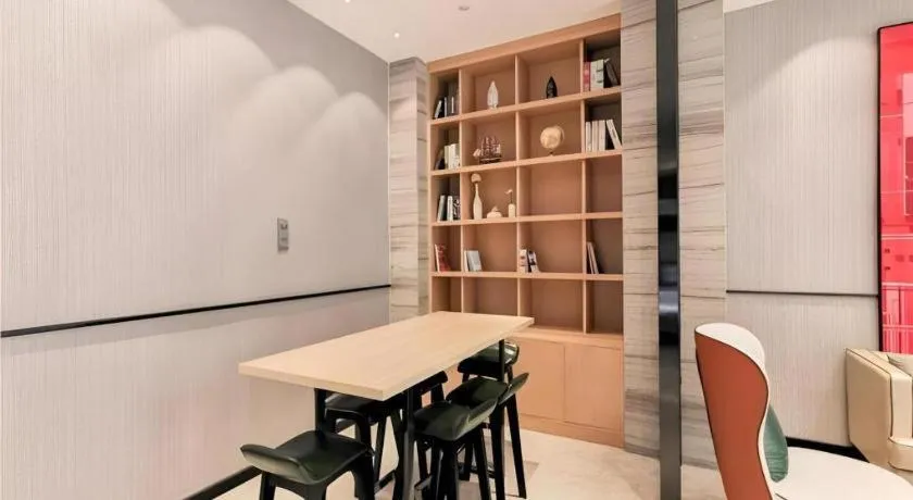 Borrman Hotel Puning International Commodity City Wantaihui