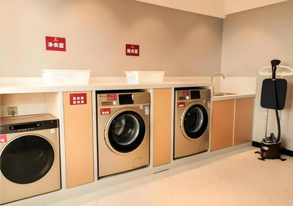 Borrman Hotel Puning International Commodity City Wantaihui