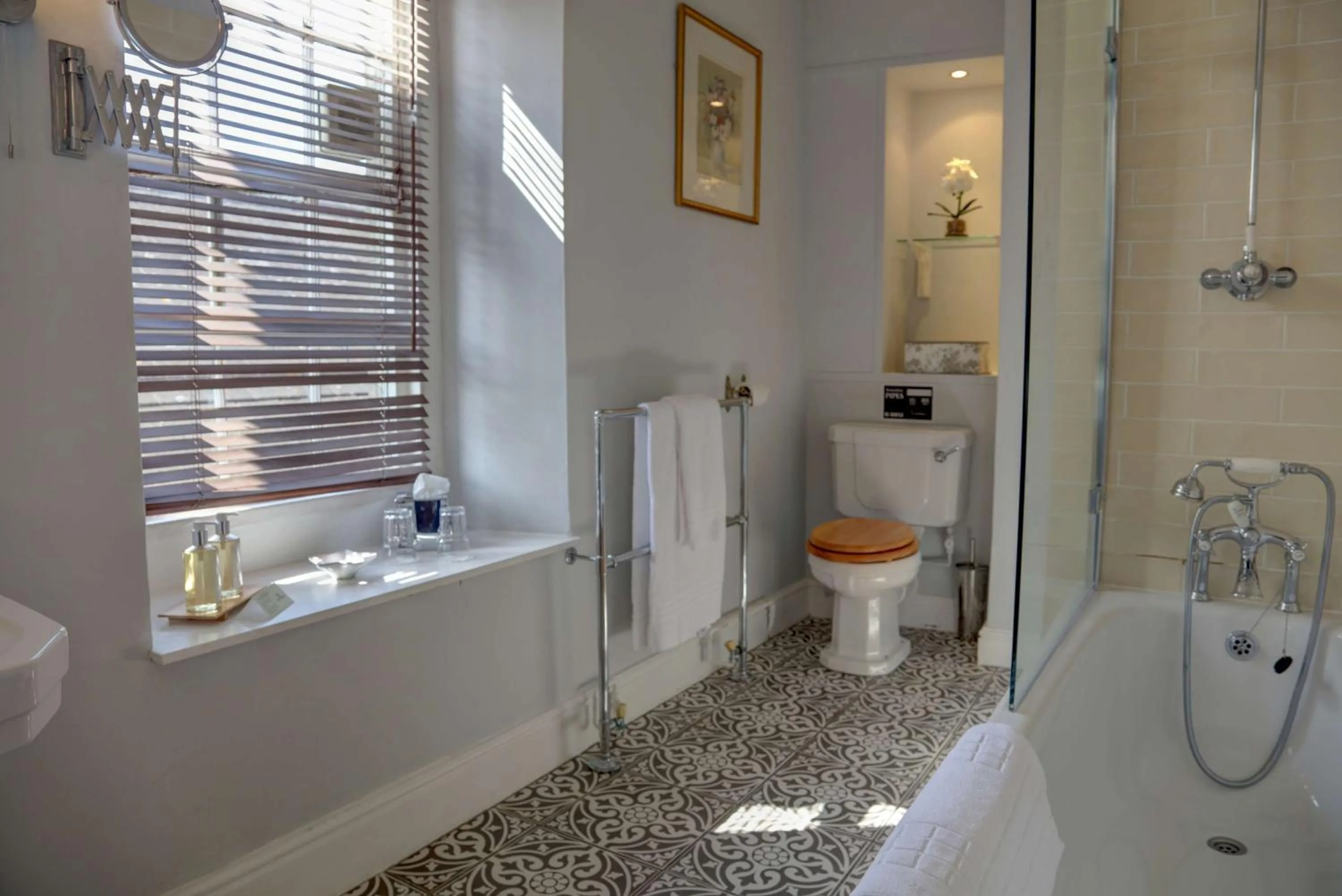 Bathroom in The Moonraker Hotel