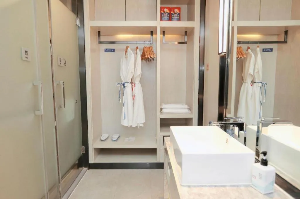 Echarm Hotel Changsha Guihua Park Metro Station