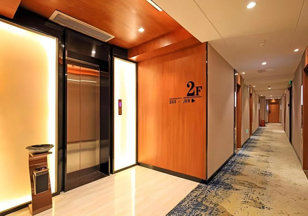 Immersing Hotel Guilin Two Rivers and Four Lakes Dongxi Alley