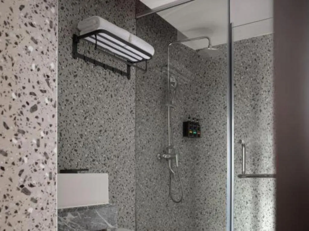 Immersing Hotel Guilin Two Rivers and Four Lakes Dongxi Alley