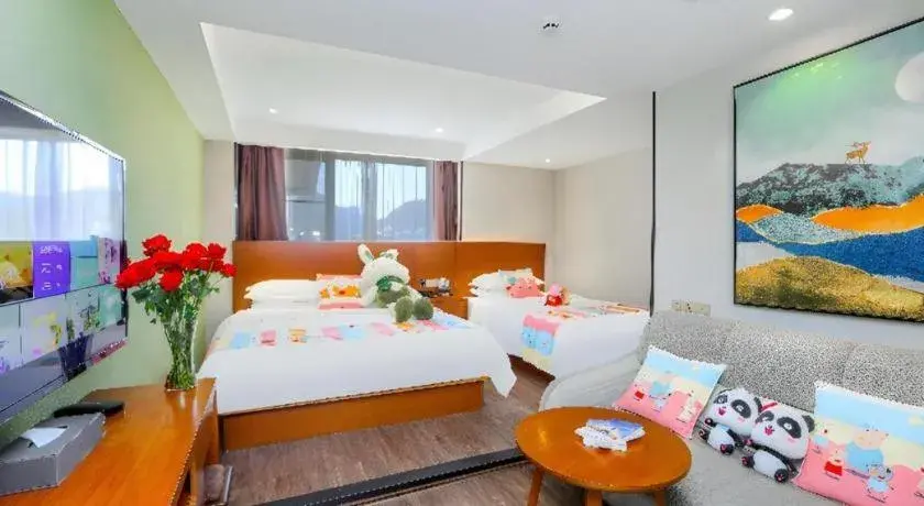 Bed in Immersing Hotel Guilin Two Rivers and Four Lakes Dongxi Alley Bed in Immersing Hotel Guilin Two Rivers and Four Lakes Dongxi Alley