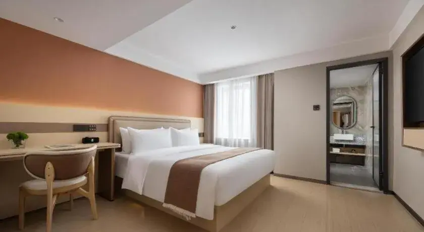 Bed in Immersing Hotel Guilin Two Rivers and Four Lakes Dongxi Alley Bed in Immersing Hotel Guilin Two Rivers and Four Lakes Dongxi Alley