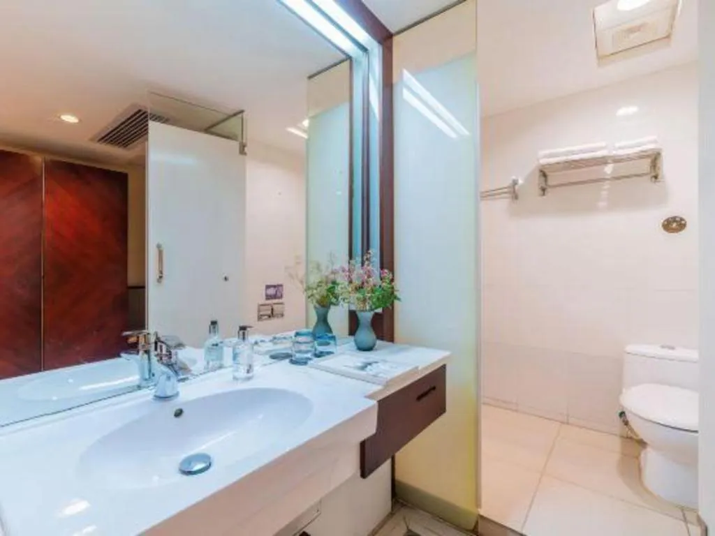 Borrman Hotel Guangzhou Changlong Shiqiao Metro Station