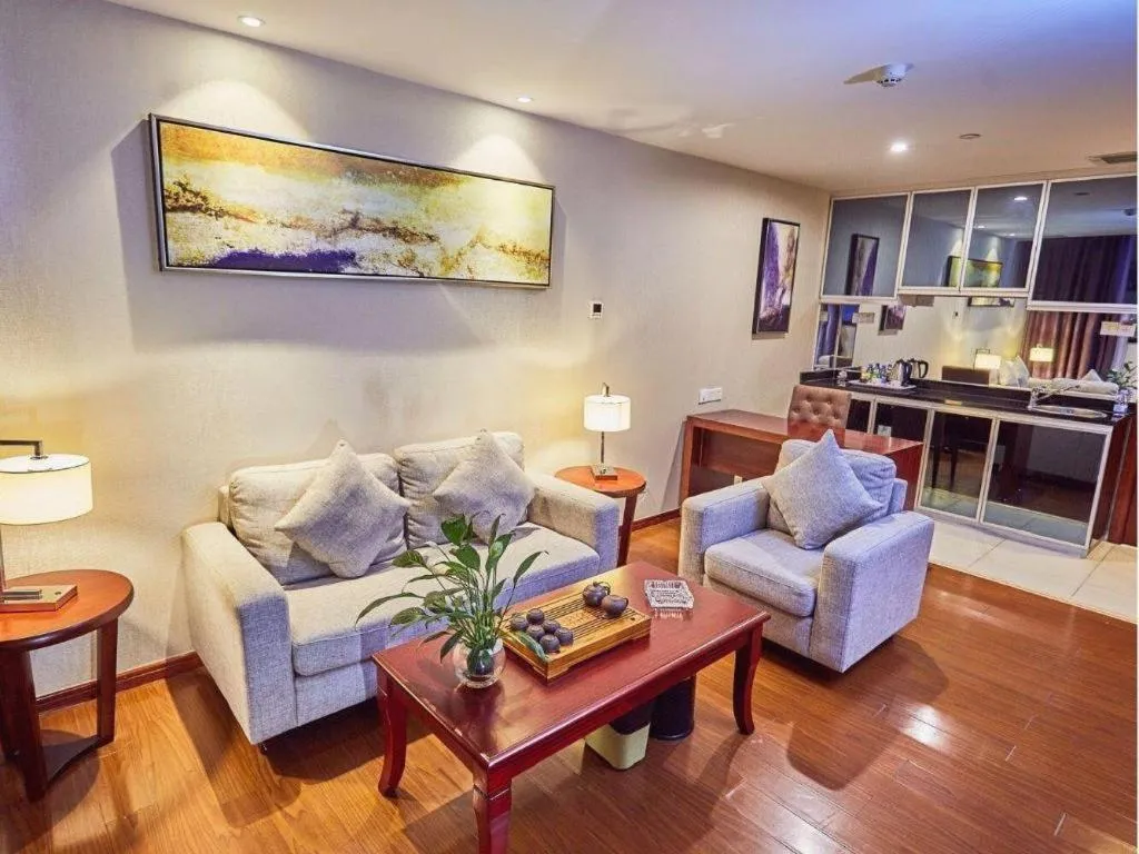 Borrman Hotel Guangzhou Changlong Shiqiao Metro Station