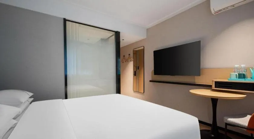 Bed in City Comfort Inn Wuhan Children's Hospital Xianggang Road Metro Station