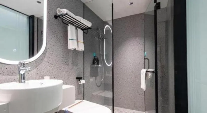 City Comfort Inn Wuhan Children's Hospital Xianggang Road Metro Station